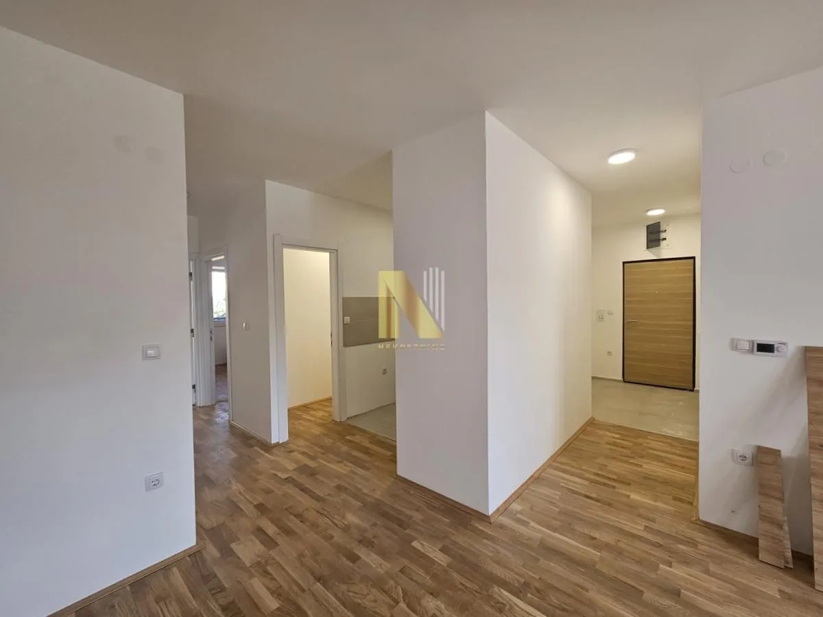 Izdavanje, trosoban stan, 72m², Podbara, Novi Sad Sve Podlokacije
