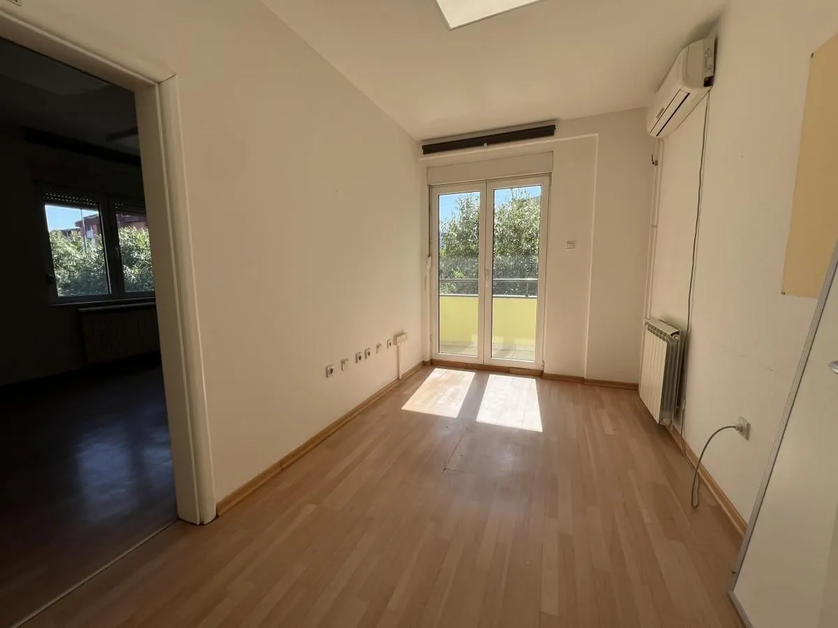 Rent, office space, 220m², Liman 1, Novi Sad Sve Podlokacije
