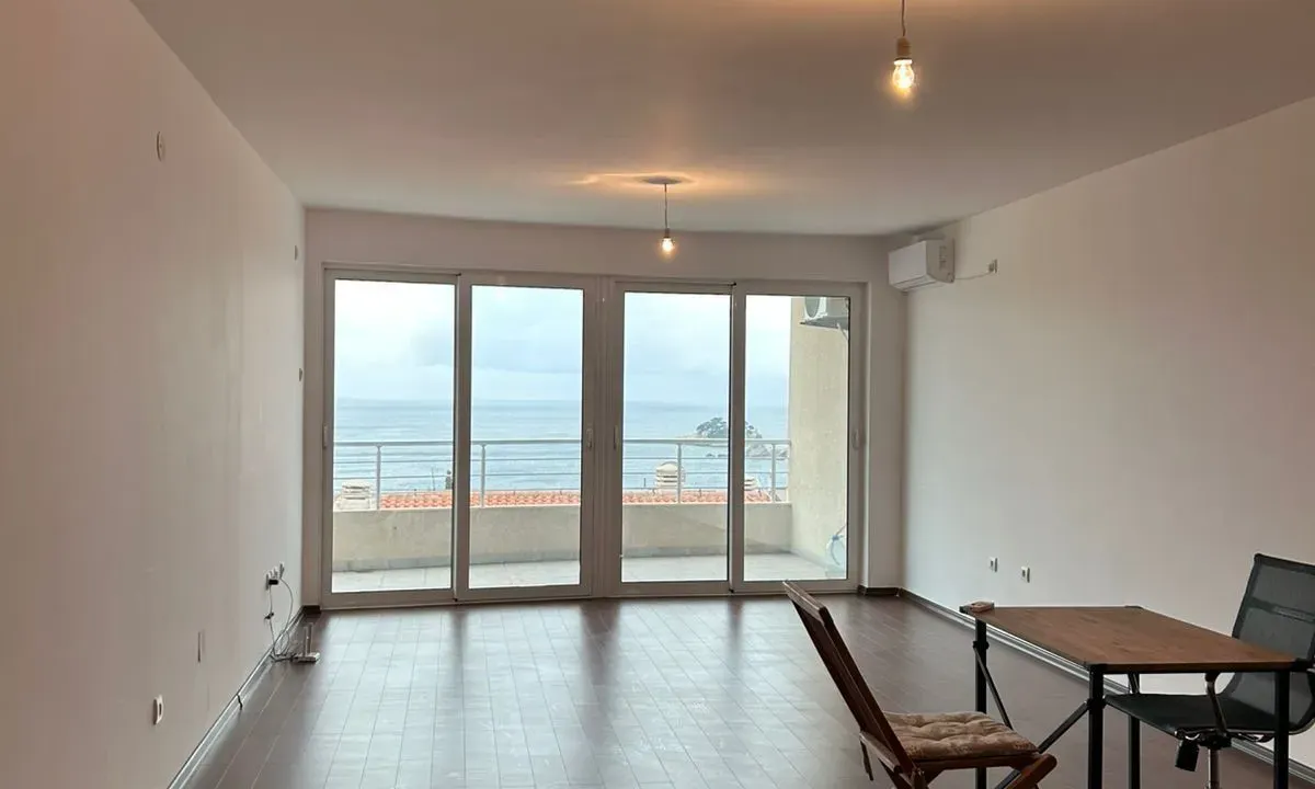 Sale, one bedroom apartment, 85m², Petrovac, Budva