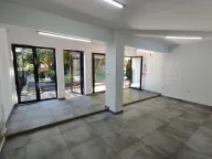 Rent, office space, 112m², Batajnica, Beograd - image 1