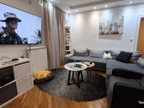 Sale, three bedroom apartment, 71m², Brace Jerković, Voždovac Sve Podlokacije - image 1