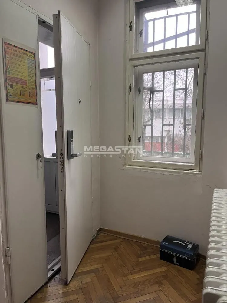 Sale, apartment, 105m², Autokomanda, Voždovac Sve Podlokacije