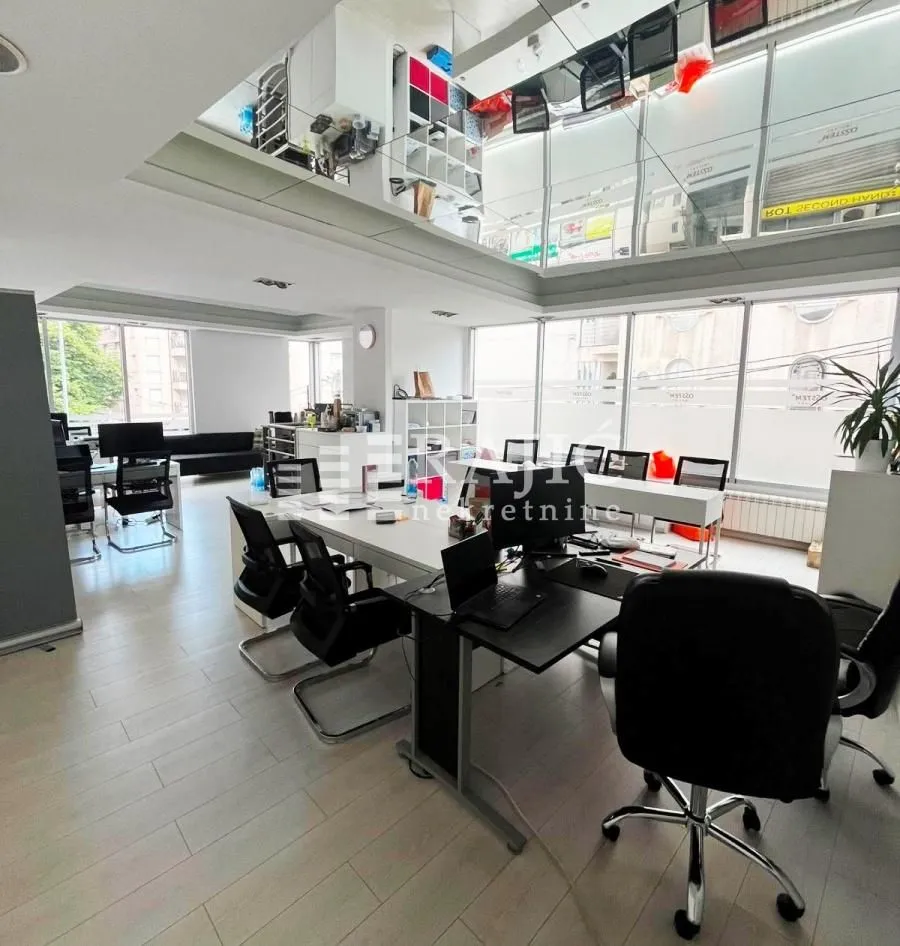 Rent, office space, 100m², Kalenić Pijaca, Vračar Sve Podlokacije