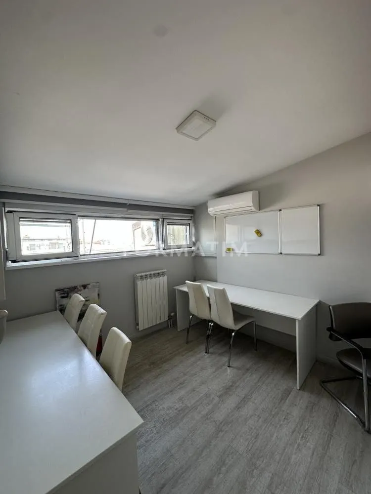 Sale, apartment, 118m², Đeram Pijaca, Beograd