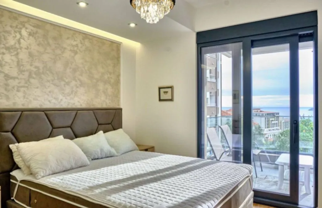 Sale, one bedroom apartment, 43m², Bečići, Budva
