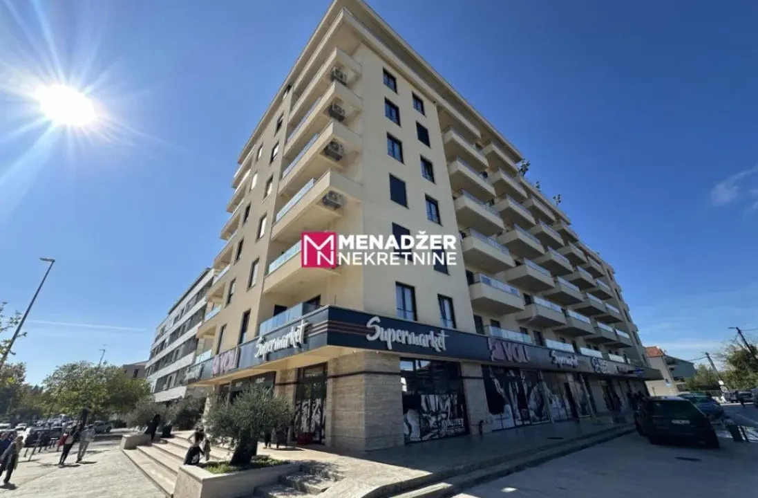 Izdavanje, jednosoban stan, 53m², Centar, Podgorica