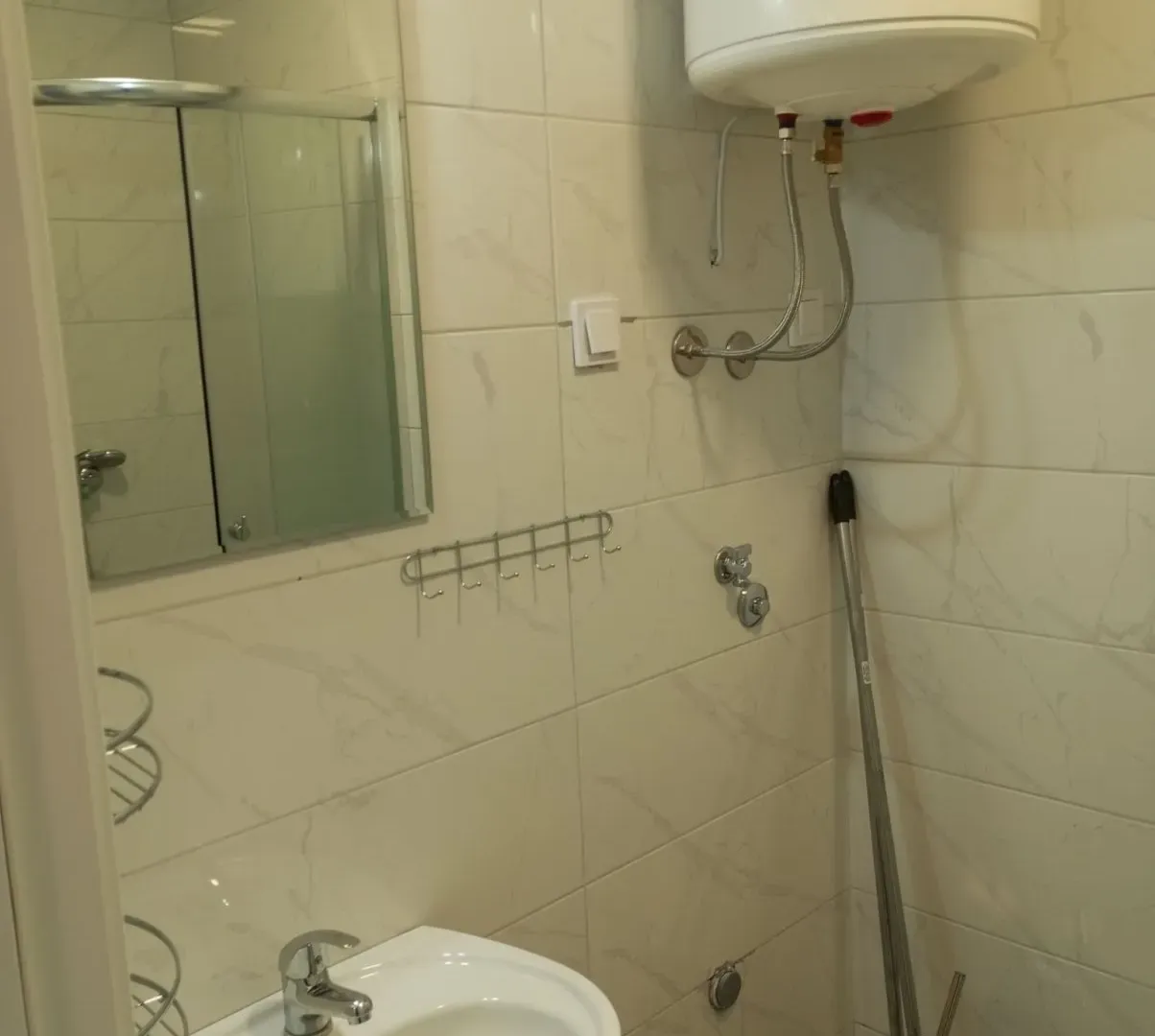 Prodaja, garsonjera, 27m², 1 maj, Podgorica