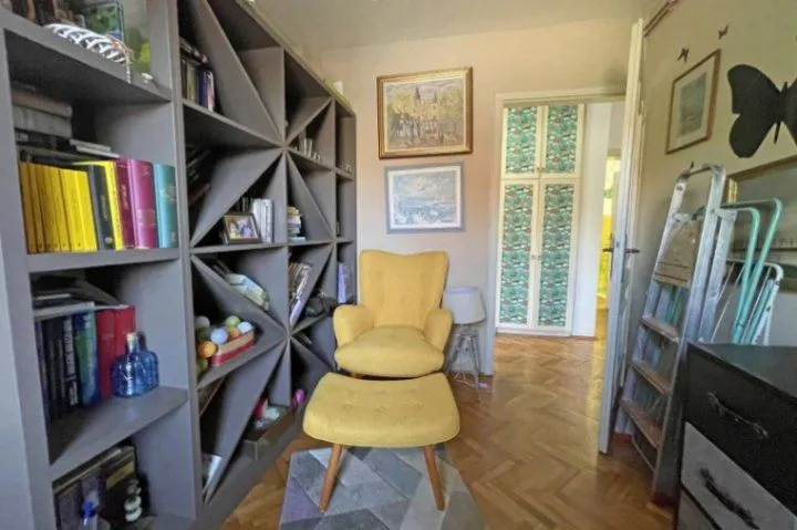 Prodaja, četvorosoban stan, 66m², Beograd, Srbija