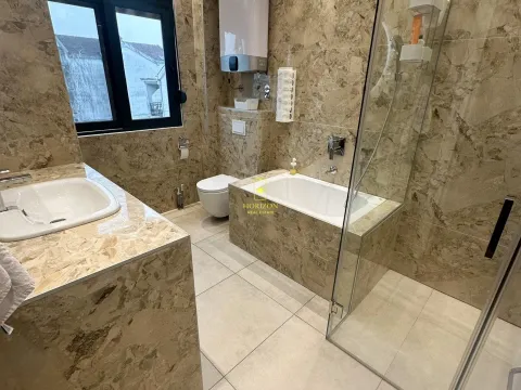 Rent, house, 180m², Gornja Gorica, Podgorica - image 8