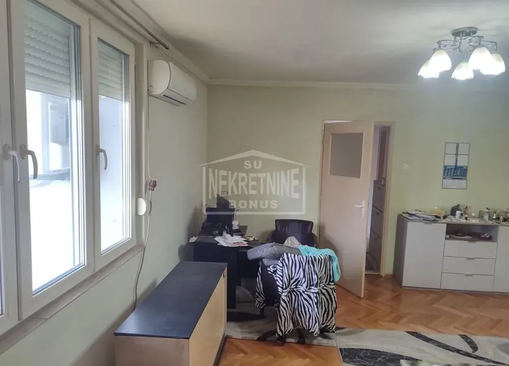 Prodaja, dvosoban stan, 47m², Teslino Naselje, Subotica