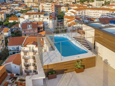 Prodaja, stan, 396m², Centar, Budva - image 4