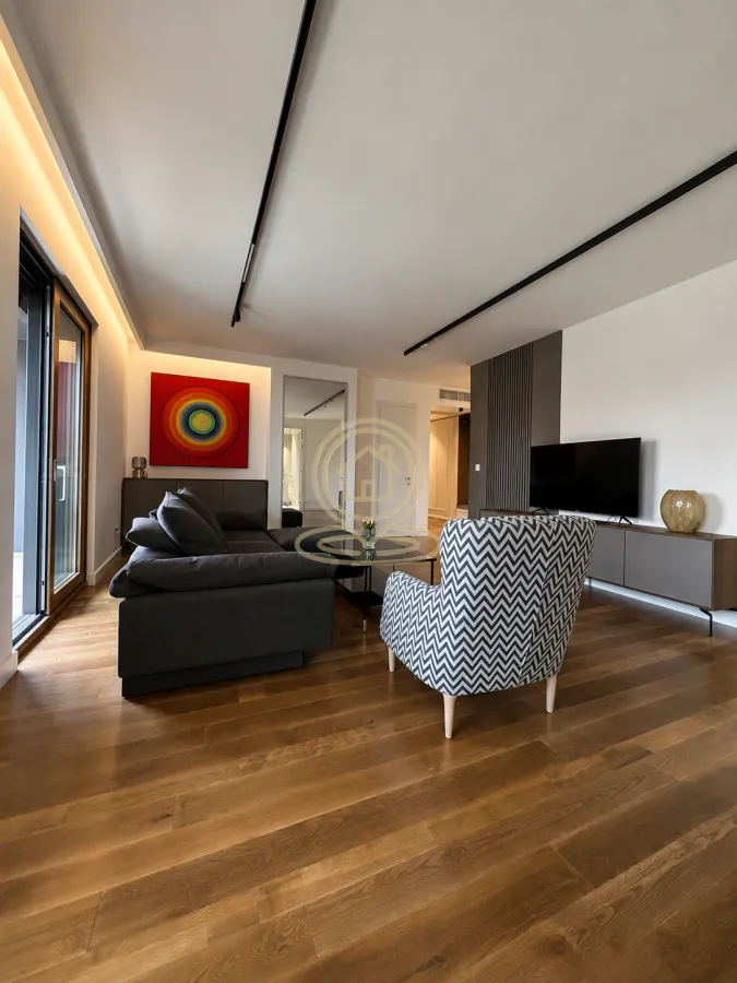 Izdavanje, trosoban stan, 81m², Crveni Krst, Beograd