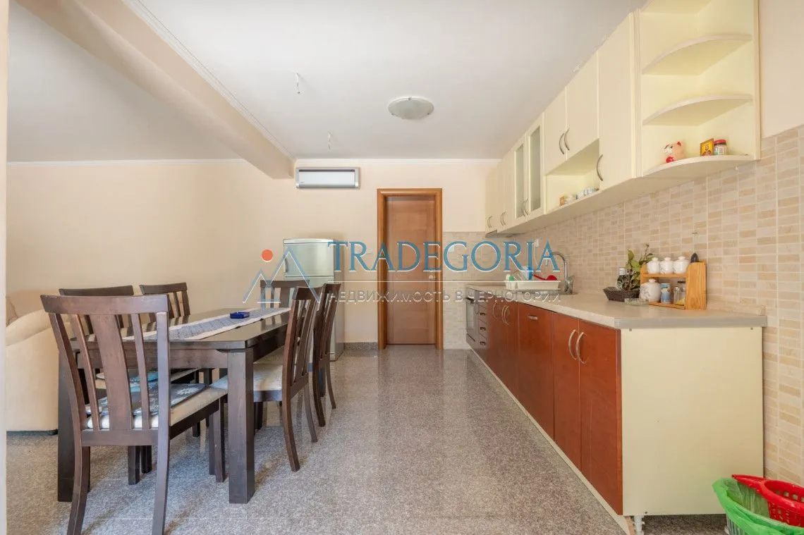 Prodaja, kuća, 453m², Pržno, Budva