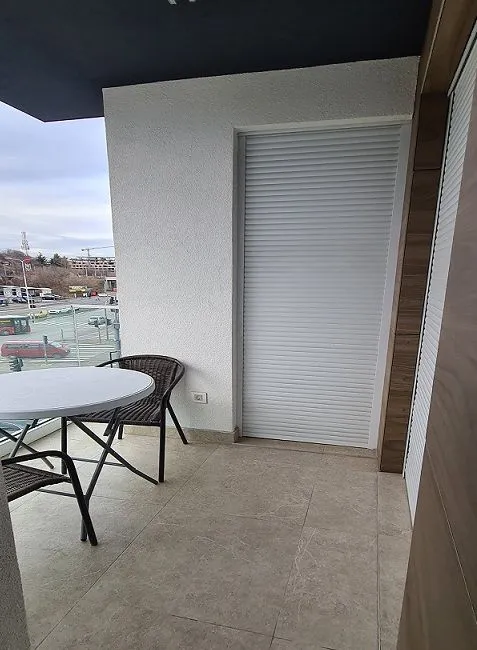 Izdavanje, trosoban stan, 74m², Novi Beograd Blok 65, Novi Beograd Sve Podlokacije
