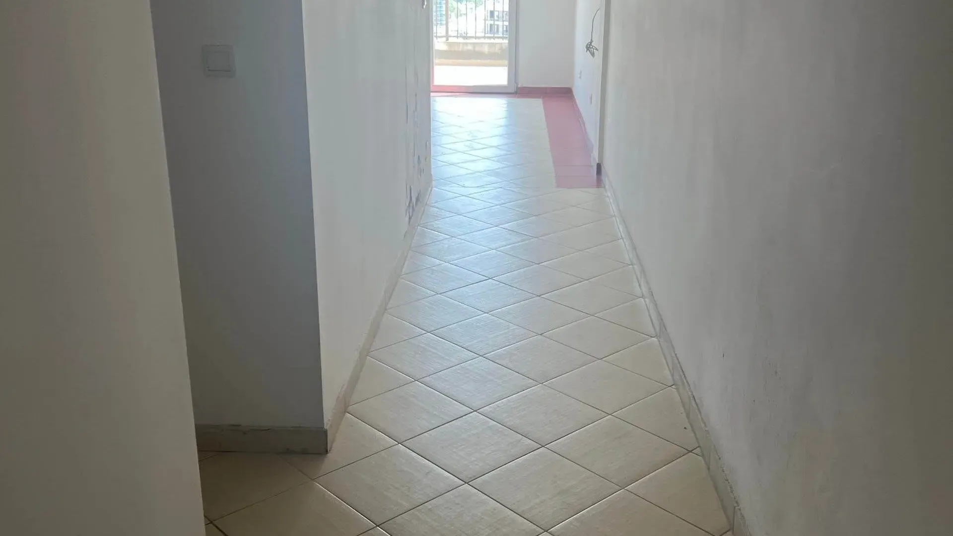 Prodaja, trosoban stan, 382m², Komoševina, Budva
