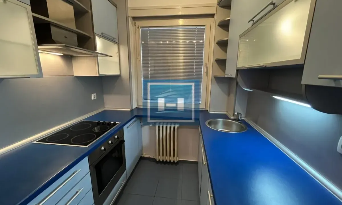 Prodaja, dvosoban stan, 58m², Centar, Jagodina