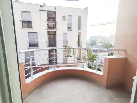 Izdavanje, dvosoban stan, 75m², Preko Morače, Podgorica - image 10