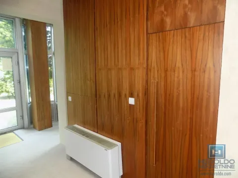 Izdavanje, poslovni prostor, 270m², 7. juli, Paraćin - image 53