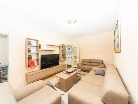 Izdavanje, dvosoban stan, 72m², Autobuska stanica, Podgorica - image 2
