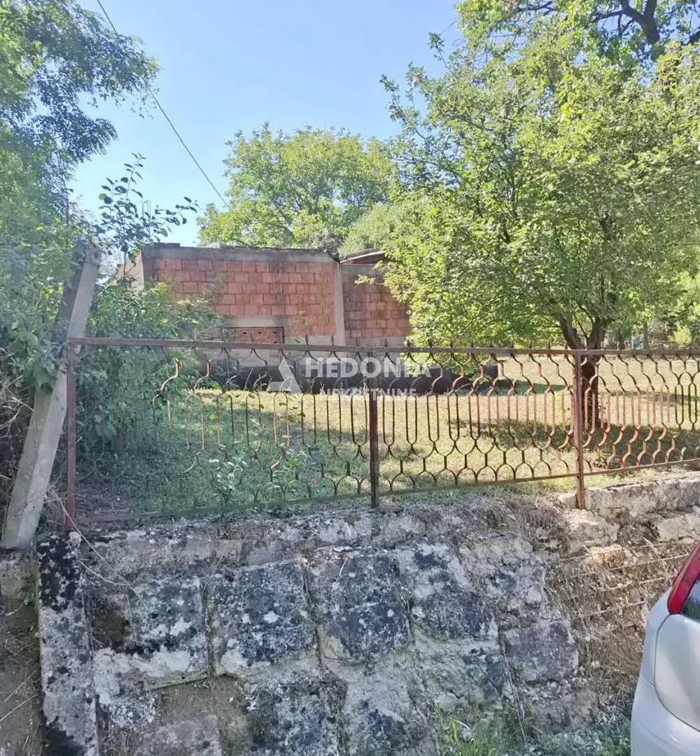 Prodaja, plac, 800m², Mionica, Srbija