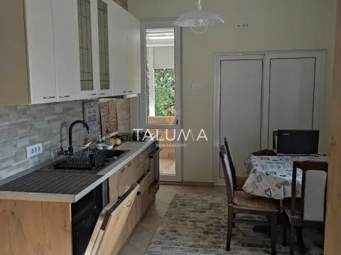 Izdavanje, dvosoban stan, 96m², Centar, Podgorica - image 2