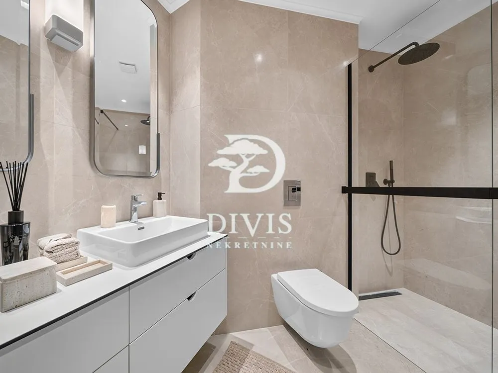 Prodaja, trosoban stan, 82m², Savski Venac, Beograd