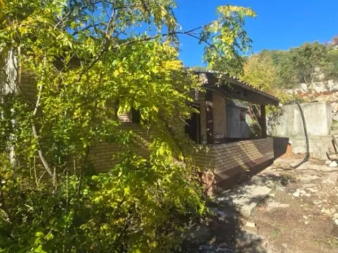 Prodaja, kuća, 62m², Rogami, Podgorica