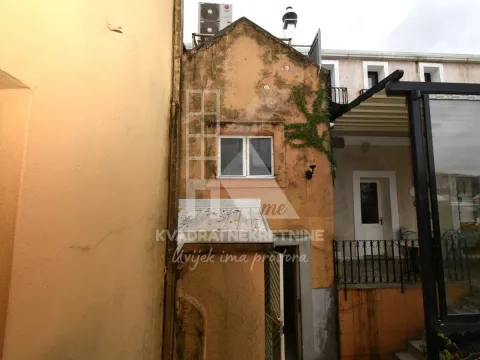 Prodaja, kuća, 217m², Centar, Podgorica - image 2