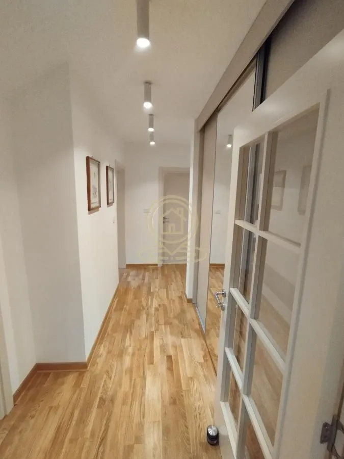 Izdavanje, trosoban stan, 83m², Zvezdarska Šuma, Zvezdara Sve Podlokacije
