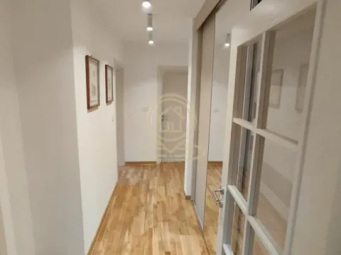 Izdavanje, trosoban stan, 83m², Zvezdarska Šuma, Zvezdara Sve Podlokacije - image 7