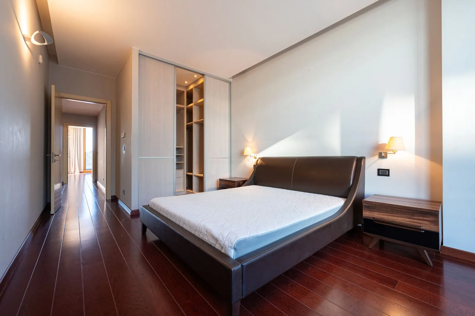 Rent, three bedroom apartment, 204m², Kod Capital Plaze, Podgorica