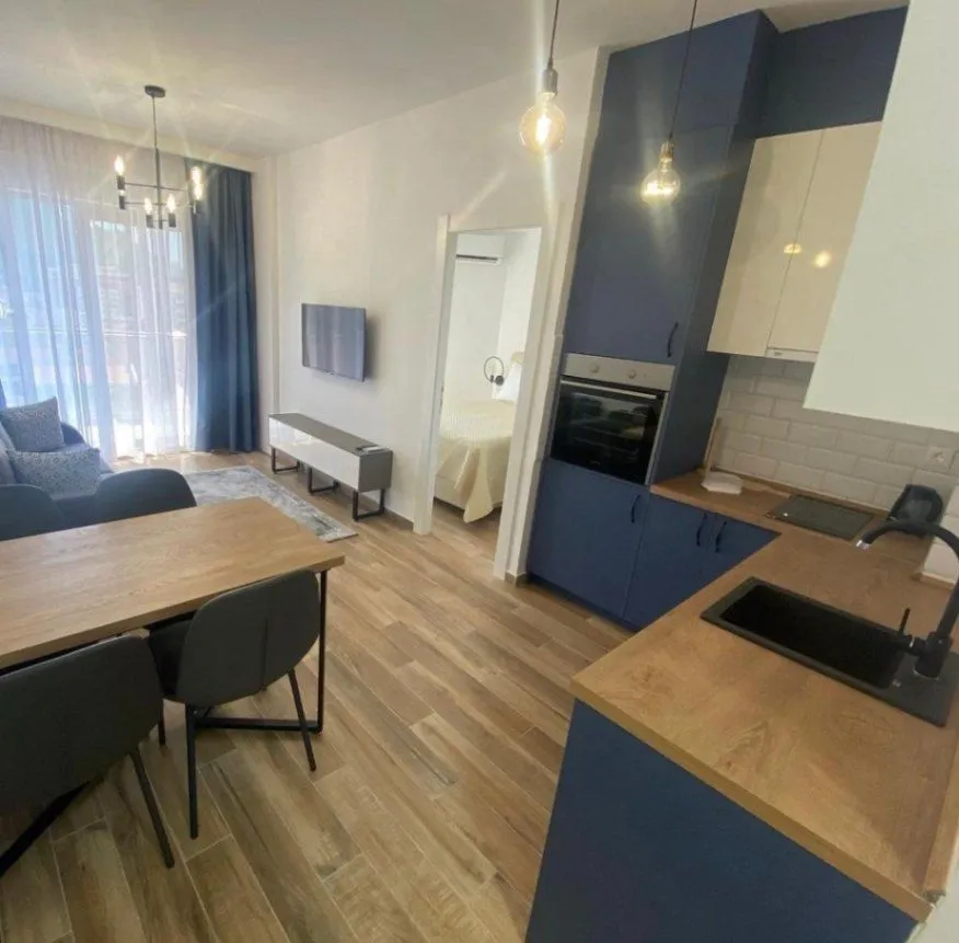 Izdavanje, jednosoban stan, 44m2, Bulevar, Budva
