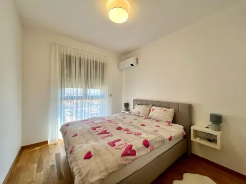 Izdavanje, jednosoban stan, 45m², Centar, Podgorica - image 5