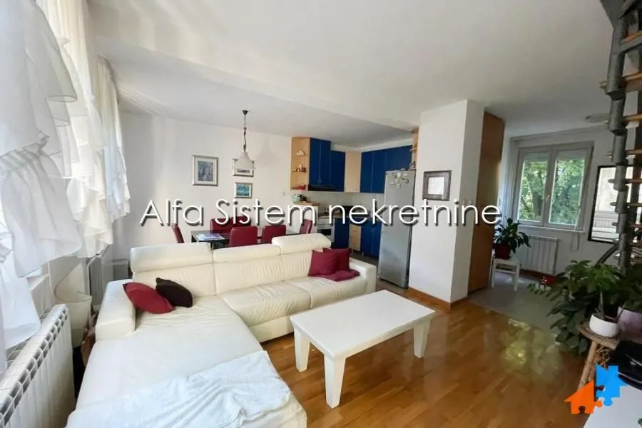 Izdavanje, trosoban stan, 85m², Olimp, Zvezdara Sve Podlokacije