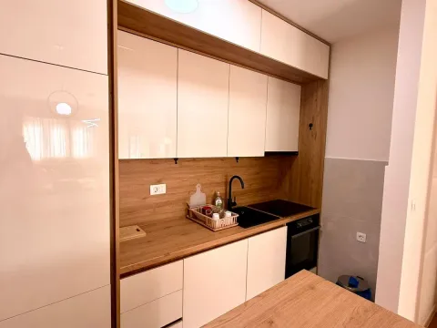 Rent, two bedroom apartment, 72m², Central Point, Podgorica - image 4