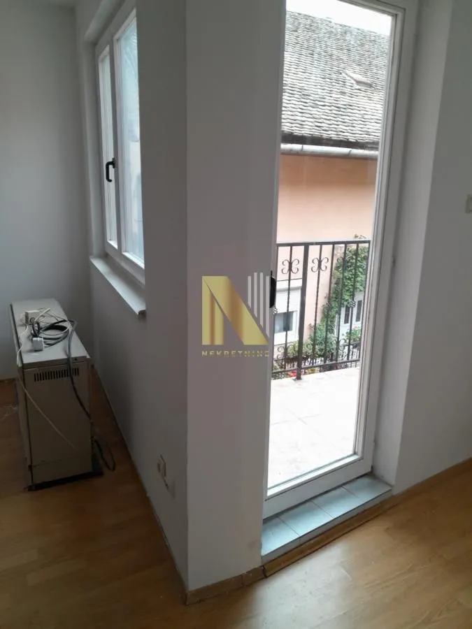 Rent, office space, 35m², Centar, Novi Sad