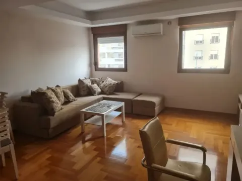 Izdavanje, jednosoban stan, 36m², City Kvart, Podgorica - image 5