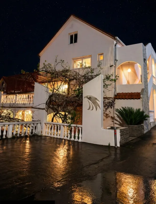 Sale, house, 263m², Prčanj, Kotor
