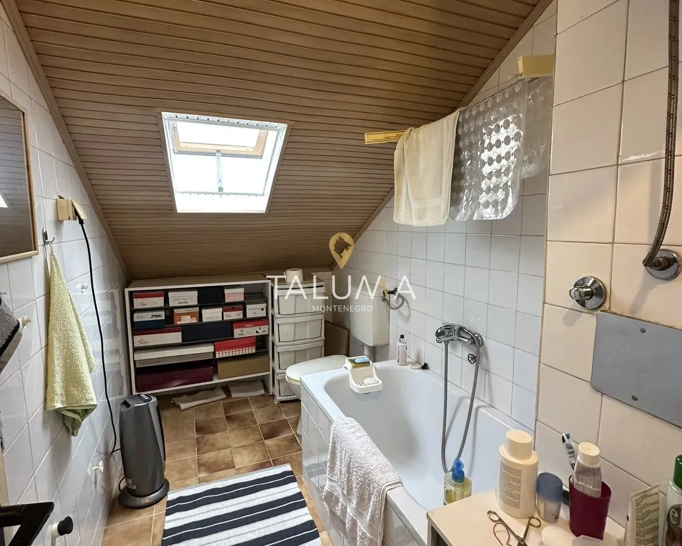 Prodaja, trosoban stan, 132m², Centar, Podgorica