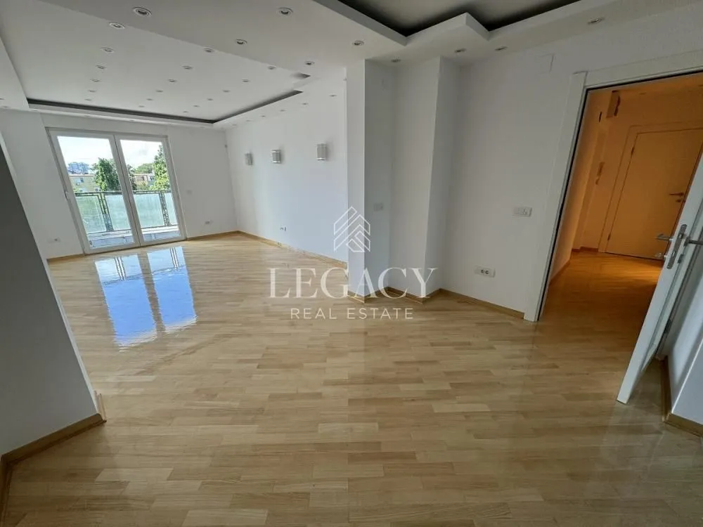 Sale, two bedroom apartment, 72m², Brace Jerković, Voždovac Sve Podlokacije