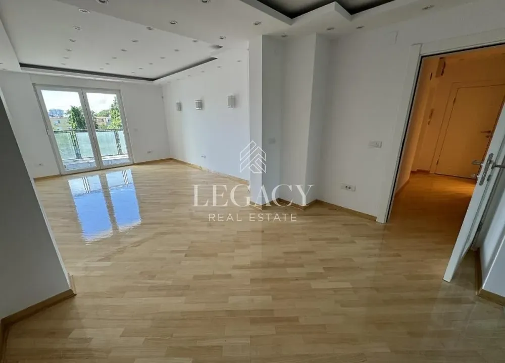 Sale, two bedroom apartment, 72m², Brace Jerković, Voždovac Sve Podlokacije