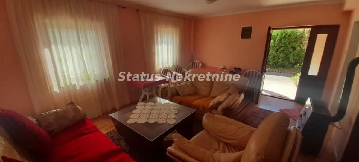Izdavanje, dvosoban stan, 65m², Sremska Kamenica, Petrovaradin