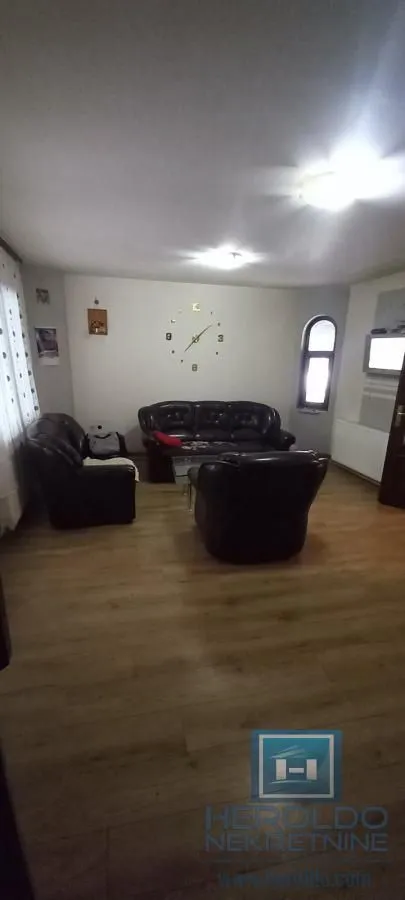 Prodaja, kuća, 117m², Pijaca, Jagodina