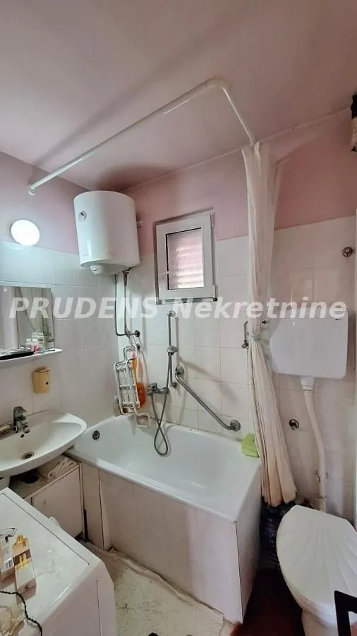 Prodaja, kuća, 333m², Grocka, Beograd