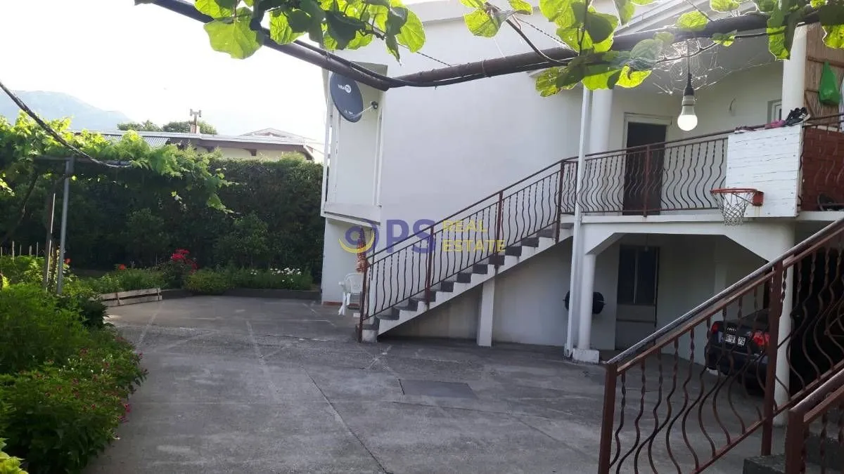 Sale, house, 400m², Bar, Crna Gora