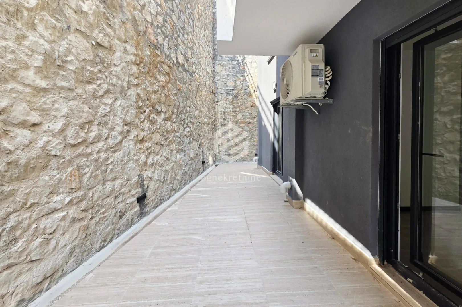 Prodaja, dvosoban stan, 51m², Gorica C, Podgorica