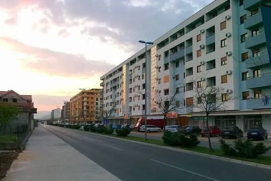 Prodaja, trosoban stan, 81m², Stari Aerodrom, Podgorica