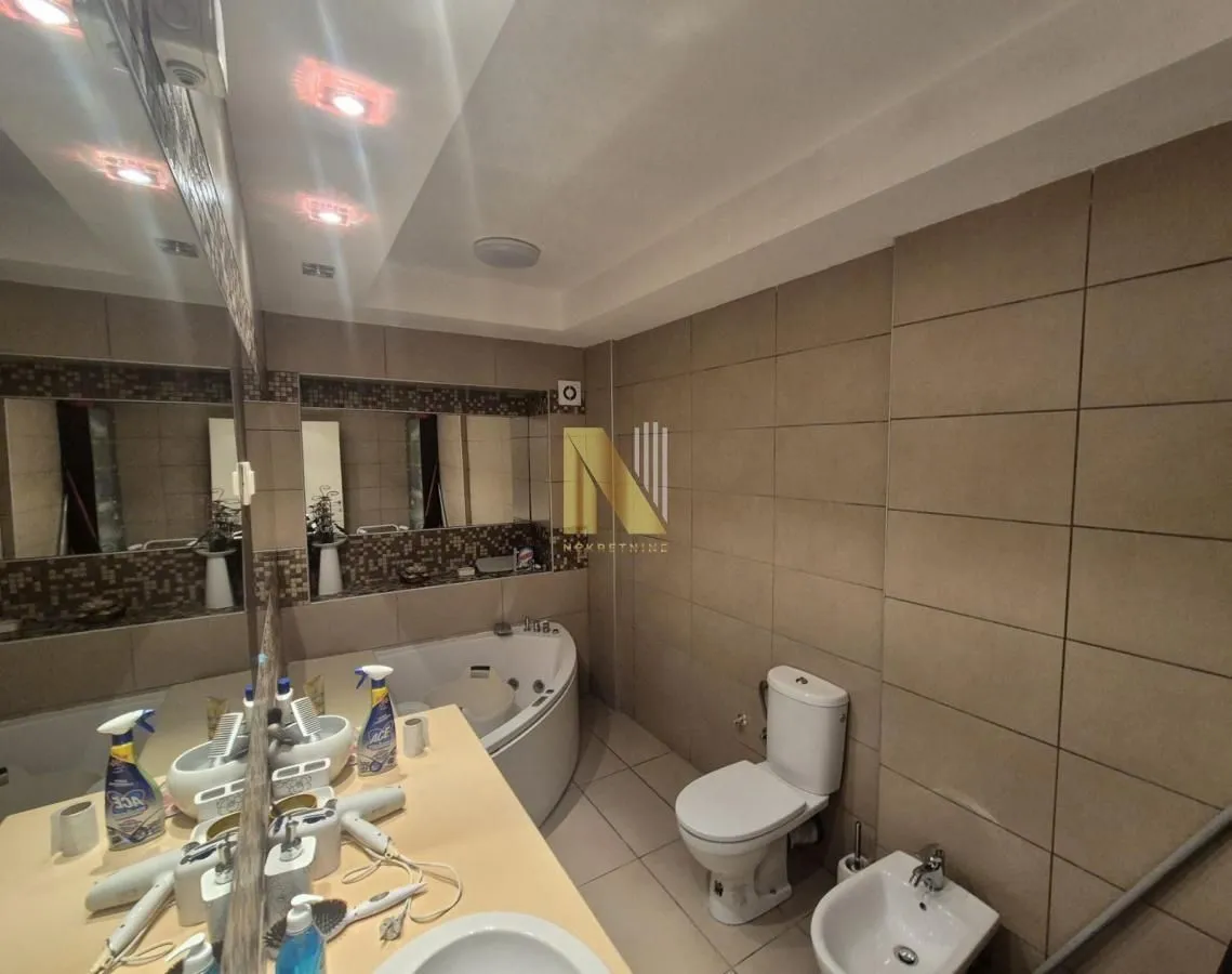 Prodaja, četvorosoban stan, 116m², Liman 3, Novi Sad Sve Podlokacije