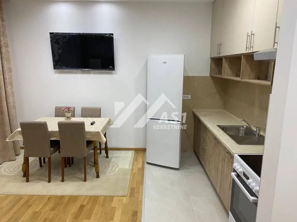 Izdavanje, dvosoban stan, 42m², Petrovaradin, Novi Sad