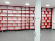 Izdavanje, poslovni prostor, 48m², Stari Aerodrom, Podgorica - image 2